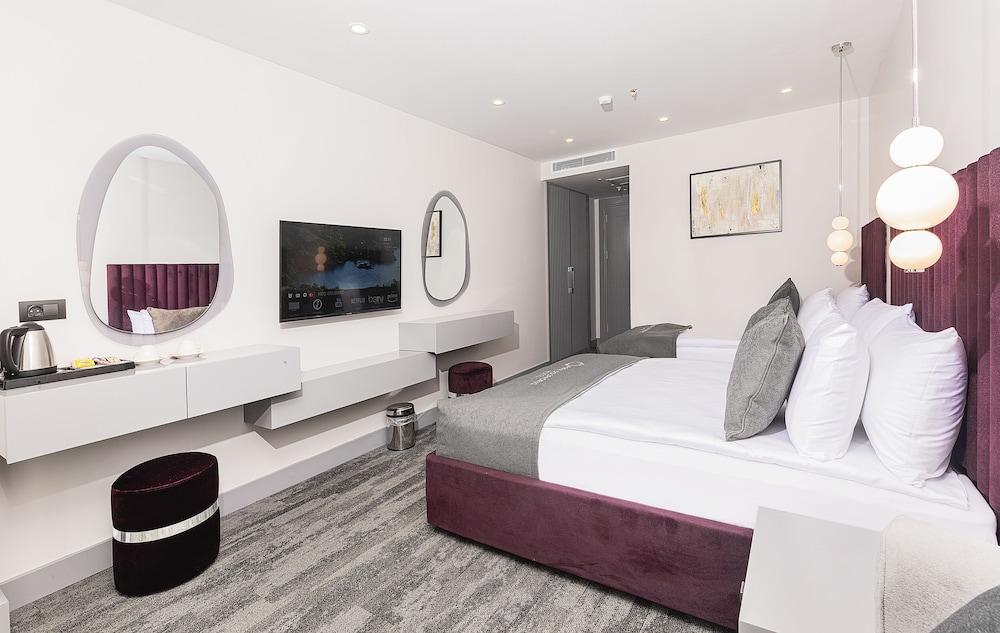 Pera Bosphorus Hotel 17