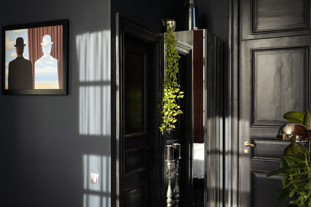 Unfound Door - Design Hotel 22