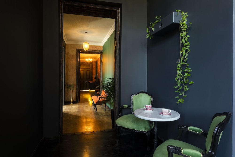 Unfound Door - Design Hotel 2