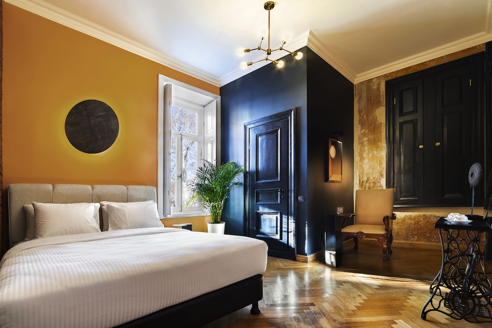 Unfound Door - Design Hotel 9