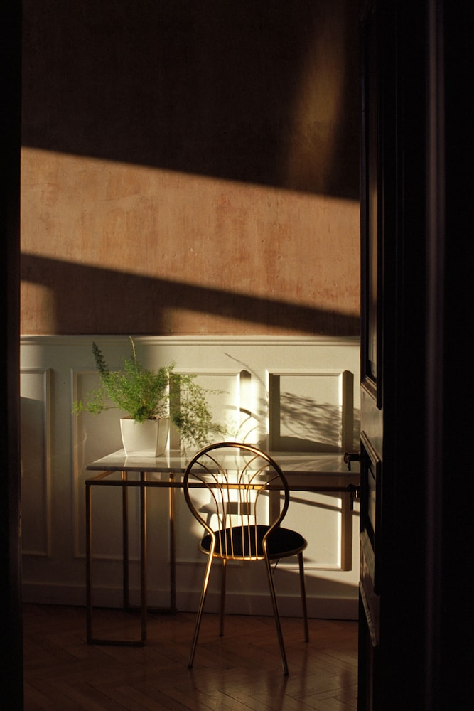 Unfound Door - Design Hotel 21