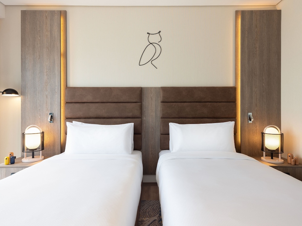 voco Dubai The Palm 6