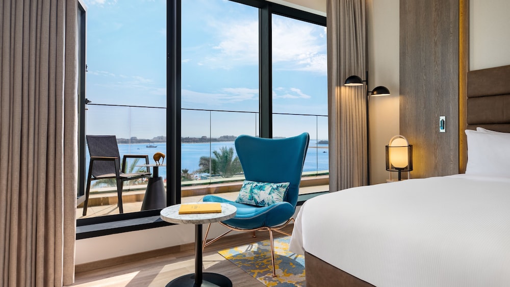voco Dubai The Palm 21