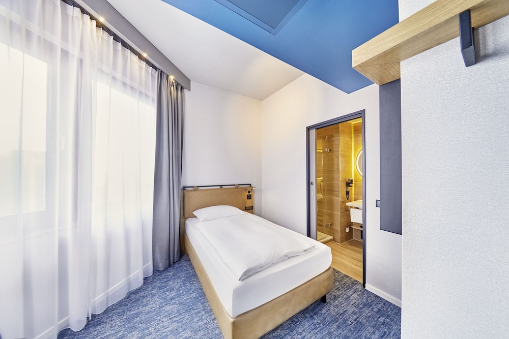 H2 Hotel Düsseldorf Seestern 11