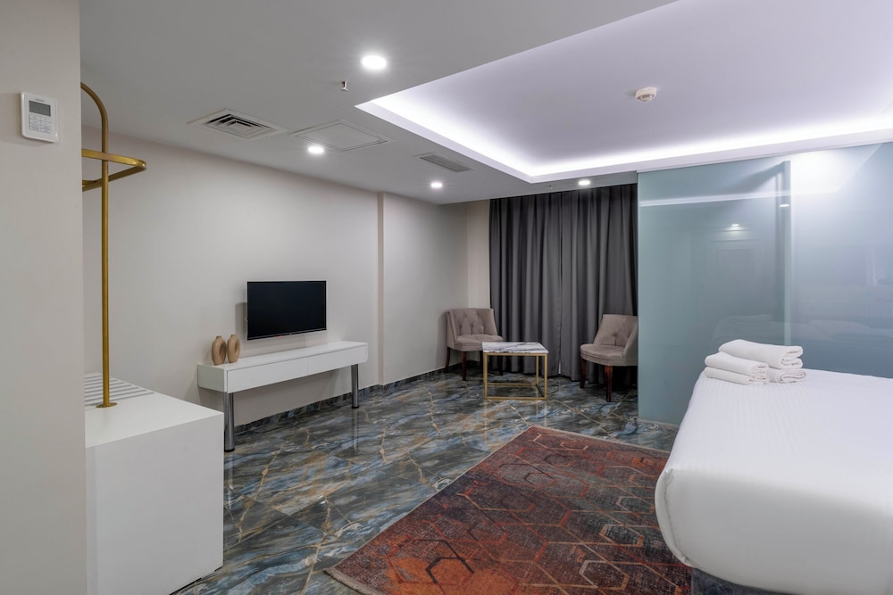 Actuel Life Hotel 24