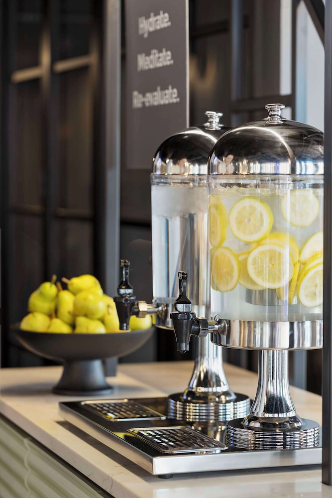 Spark by Hilton London Romford 9