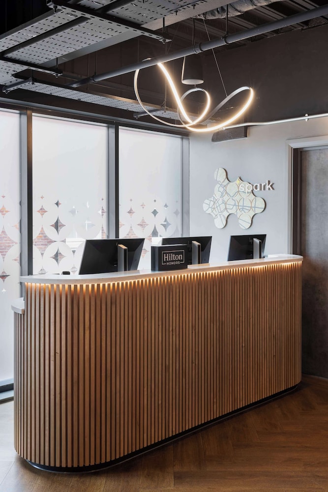 Spark by Hilton London Romford 11