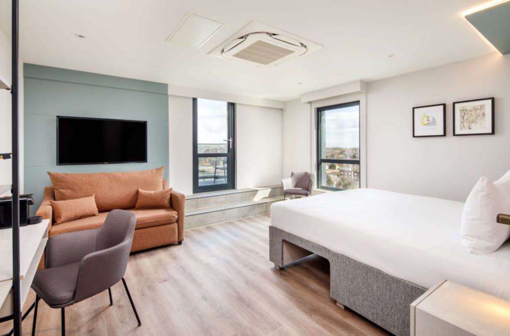 Spark by Hilton London Romford 20