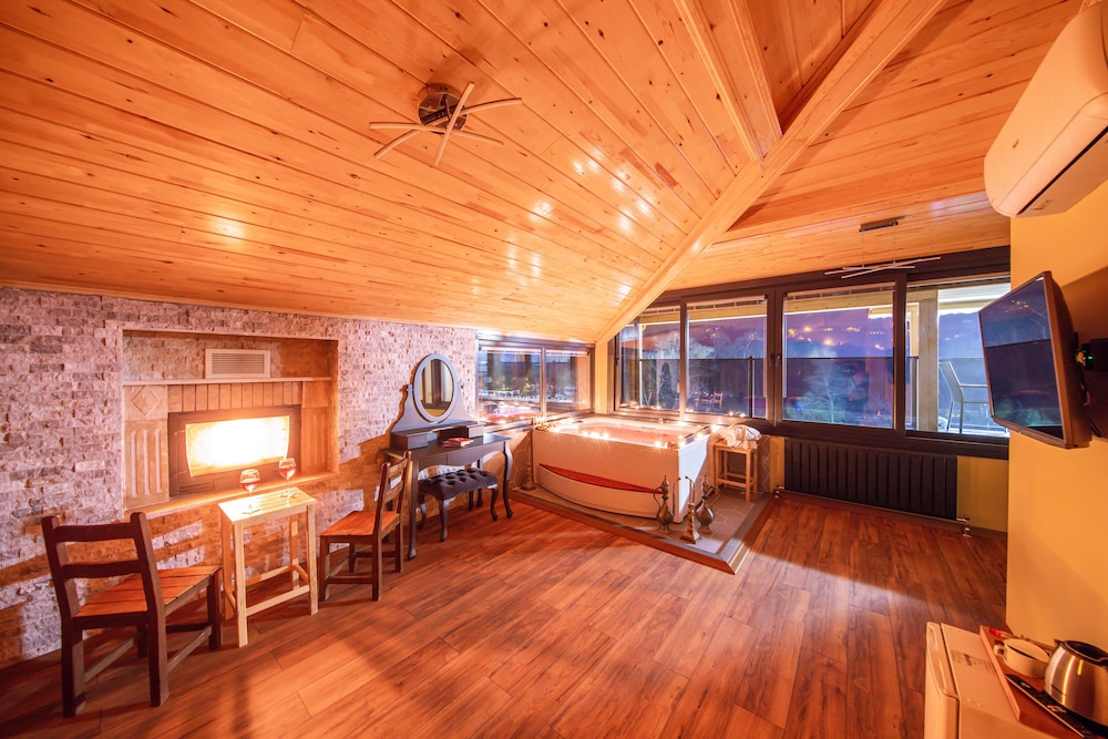 Agva Pieria Luxury Hotel 11