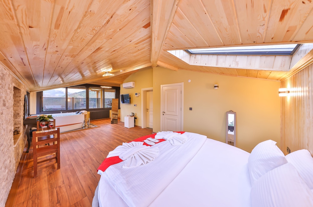 Agva Pieria Luxury Hotel 12