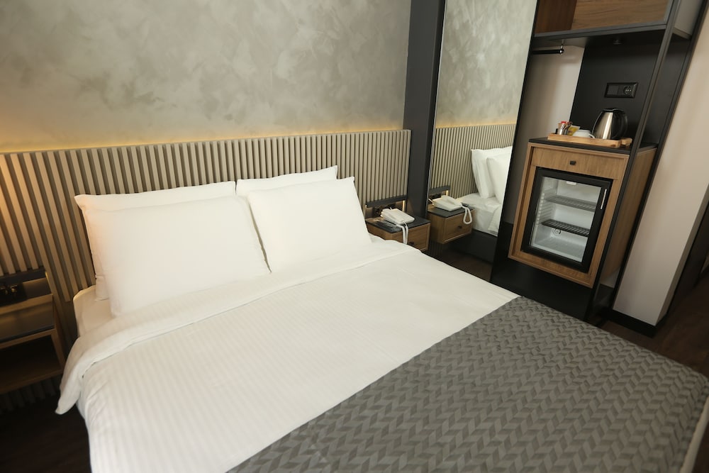 Moja City Hotel 5