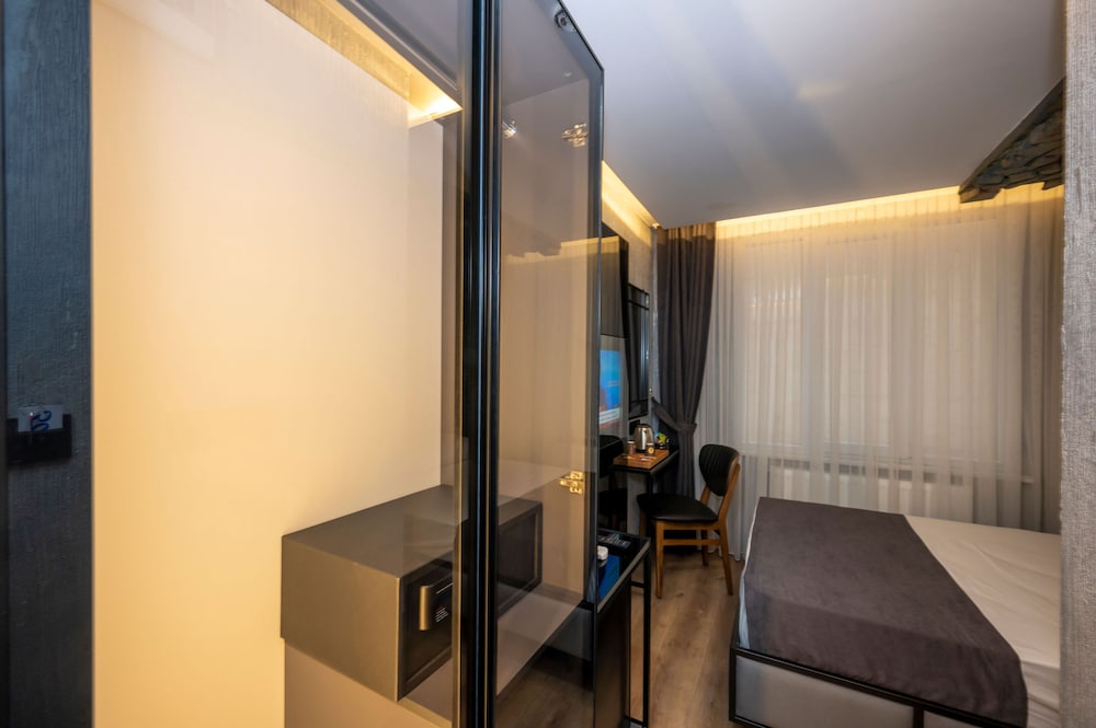 Continental Airport Hotel 20