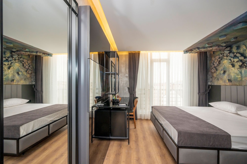 Continental Airport Hotel 19