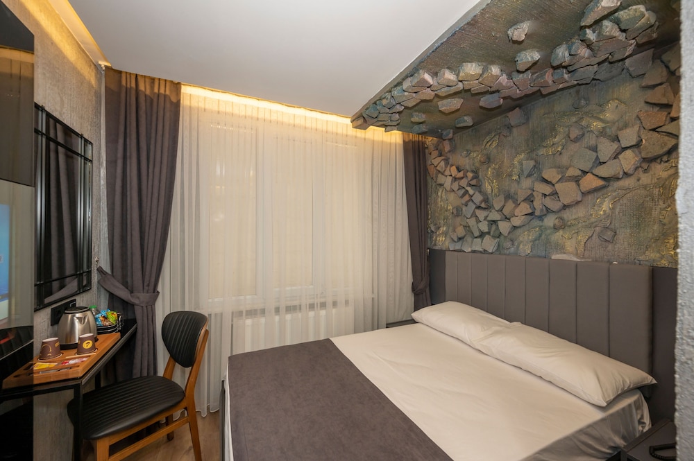 Continental Airport Hotel 11