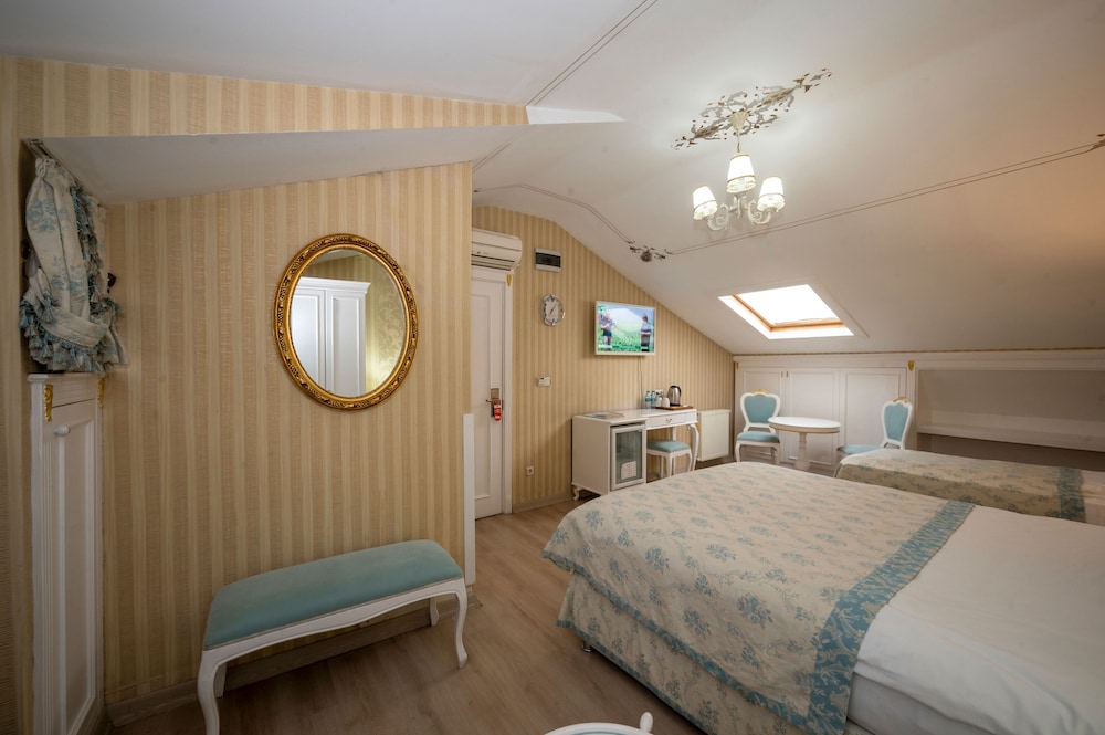Villa Paradiso Hotel 13