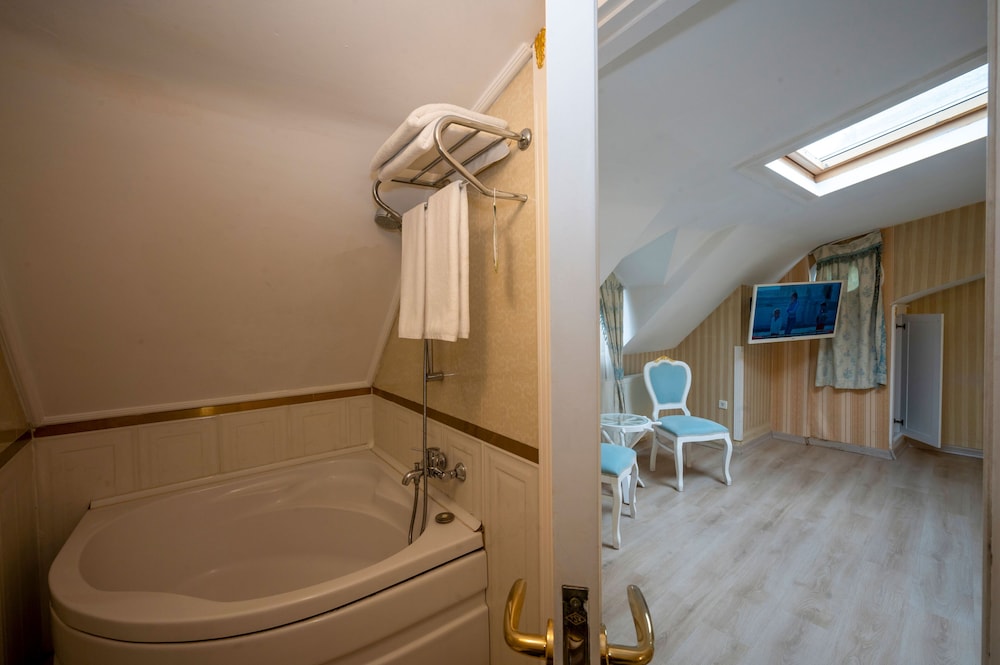 Villa Paradiso Hotel 14