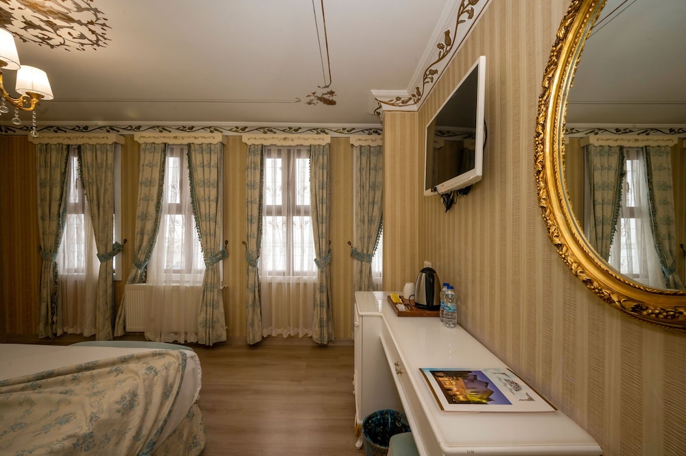 Villa Paradiso Hotel 6