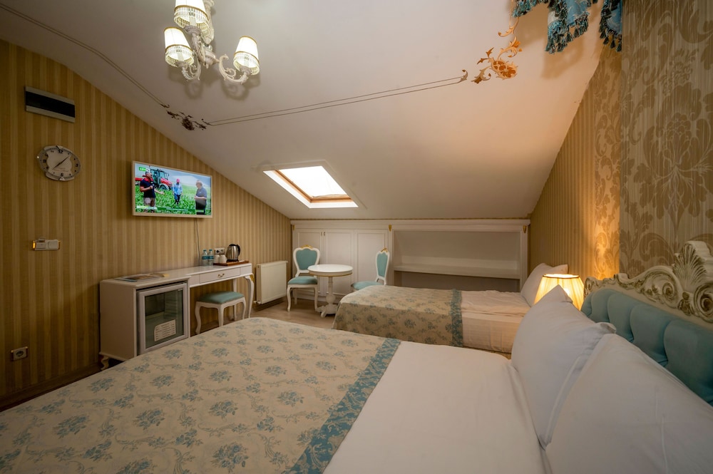 Villa Paradiso Hotel 18