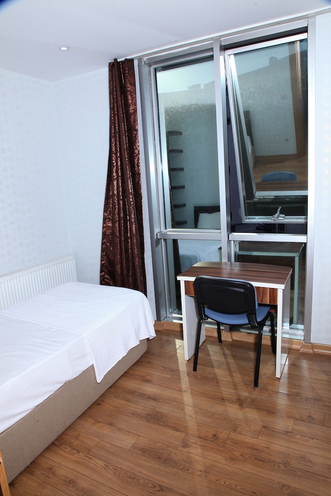 Garden Hill Hotel 20