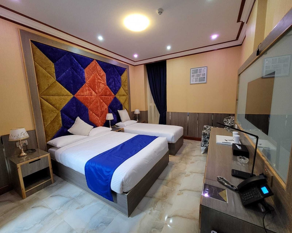 Camphor Hotel 20
