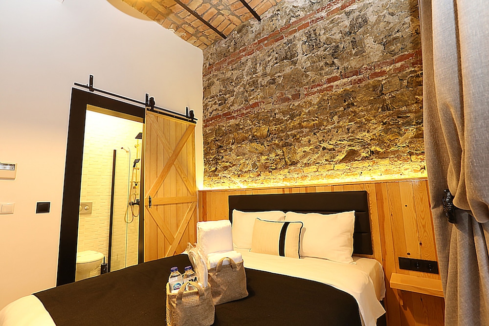 Kamil Bey Suites Beyoglu 15