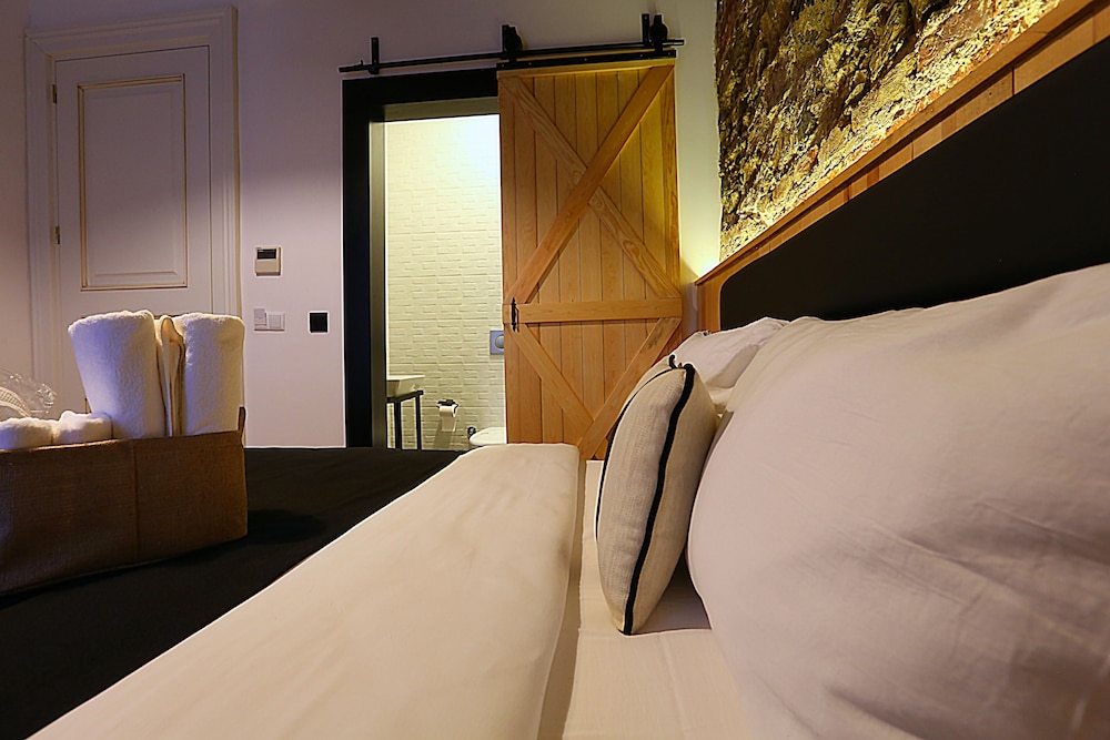 Kamil Bey Suites Beyoglu 17