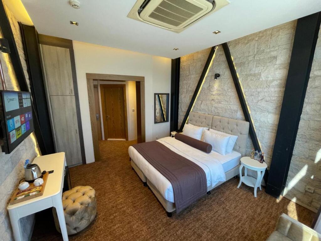 Weingart Seaside Hotel 10