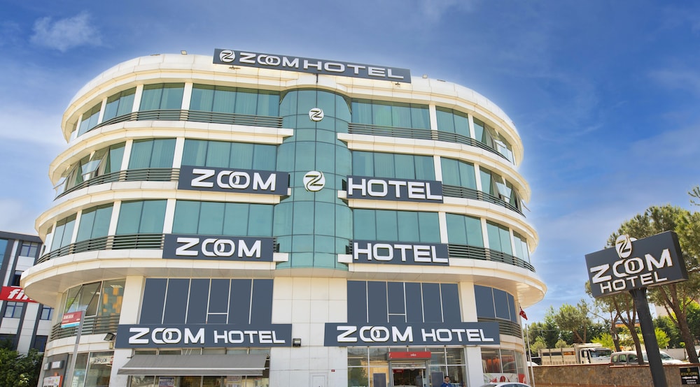 Zoom Hotel 1