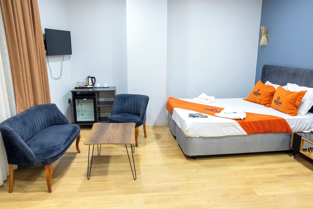 Zoom Hotel 22