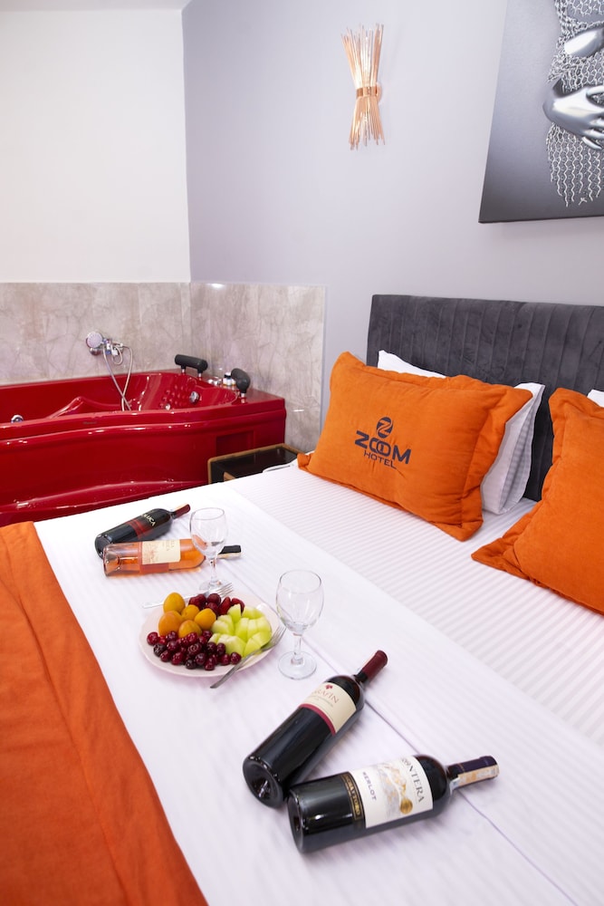 Zoom Hotel 14