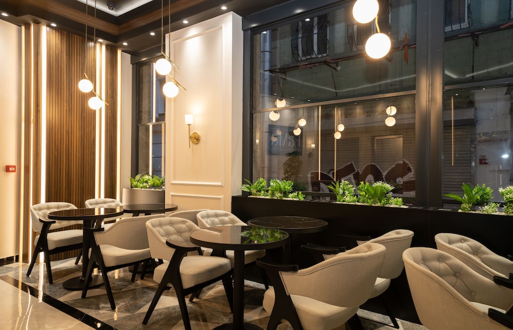 Fama Karakoy 6