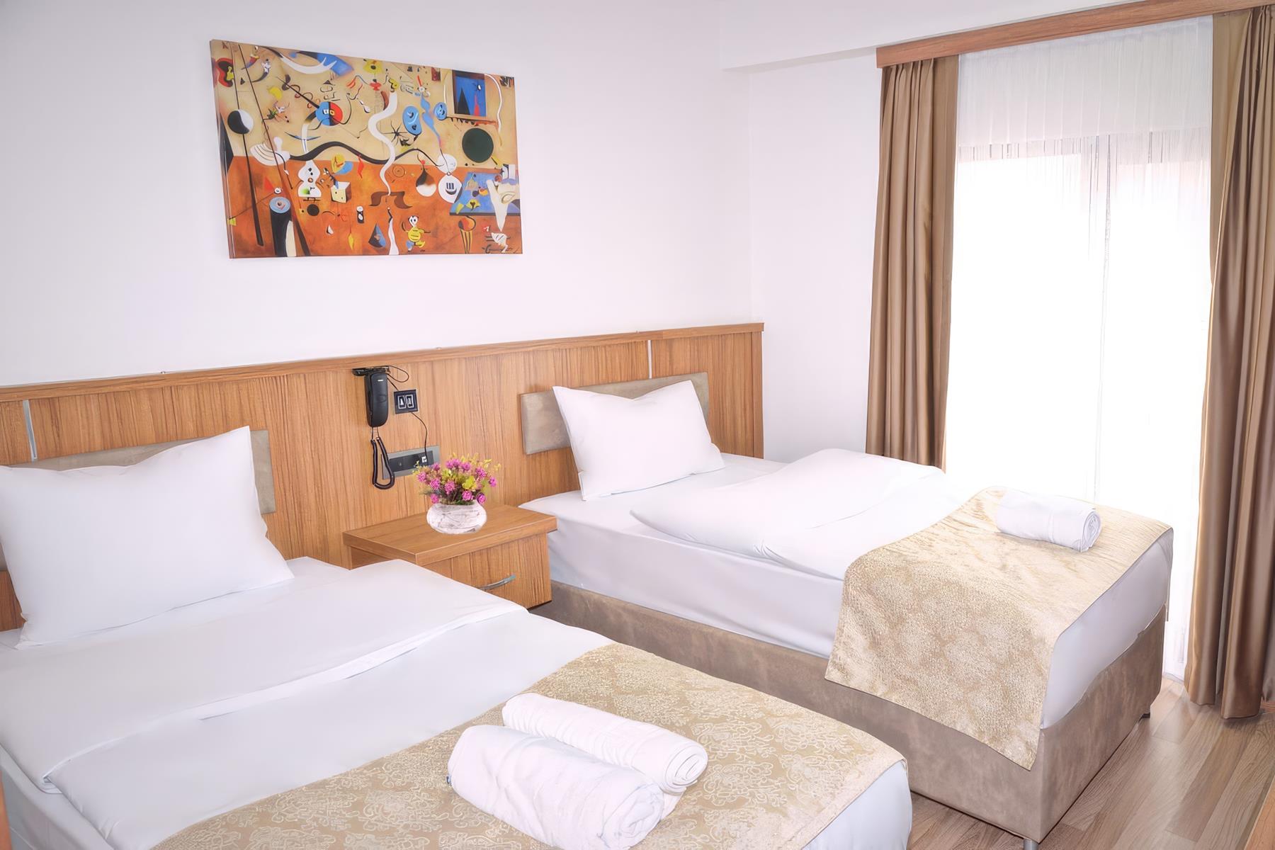 Hotel La Sera 8