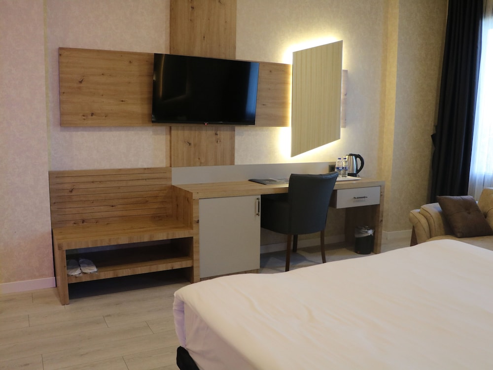 Isnova Hotel 6