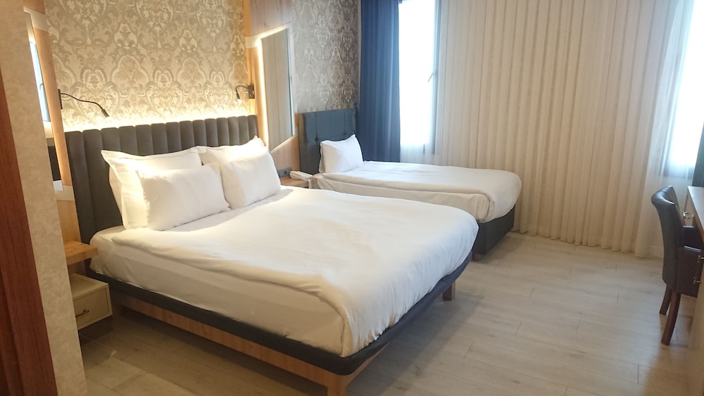 Isnova Hotel 12