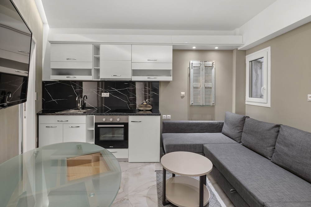 Athens Warehouse Boutique Hotel & Suites 13