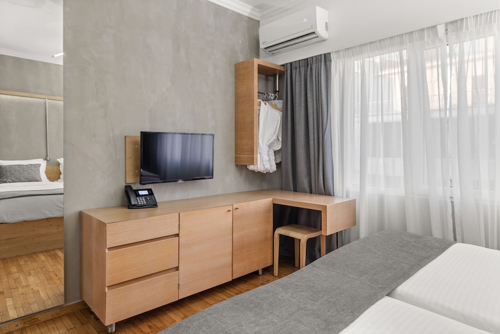 Athens Warehouse Boutique Hotel & Suites 16