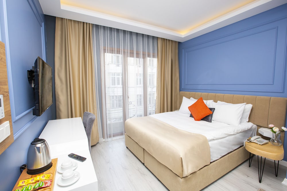 Alemeyn The Taksim Leons Hotel Cafe & Spa 13