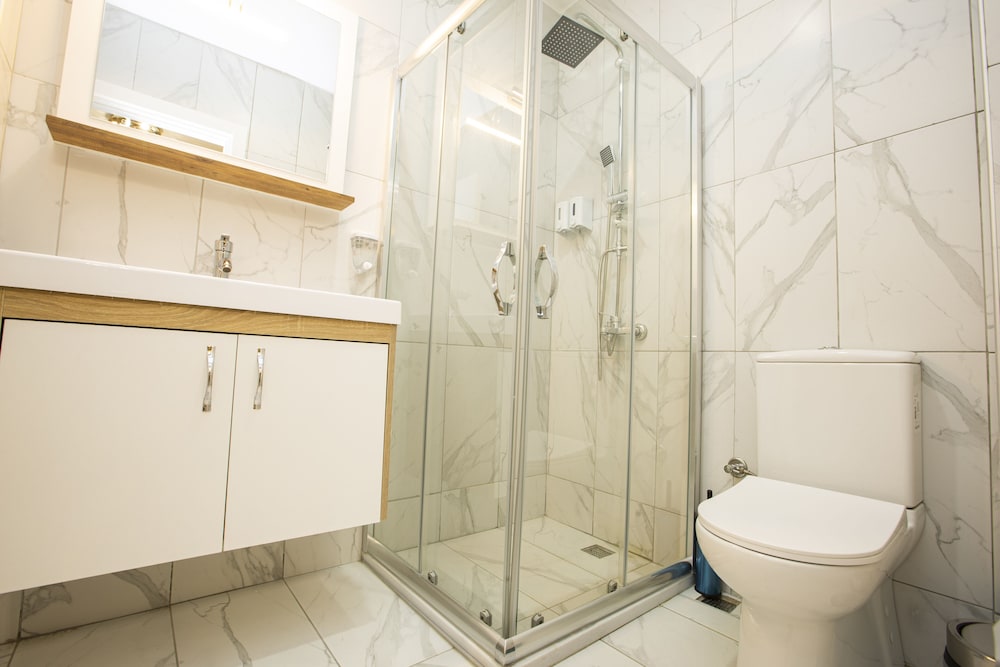 Alemeyn The Taksim Leons Hotel Cafe & Spa 12