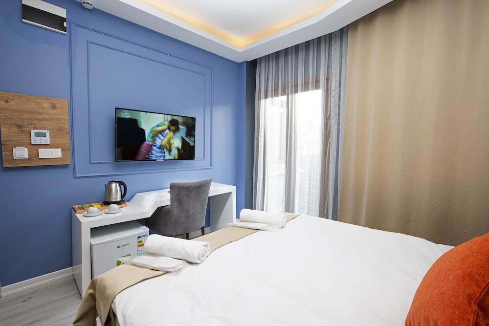 Alemeyn The Taksim Leons Hotel Cafe & Spa 6