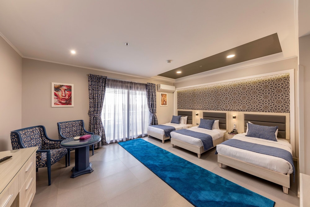 Royal Day Plaza Hotel 7