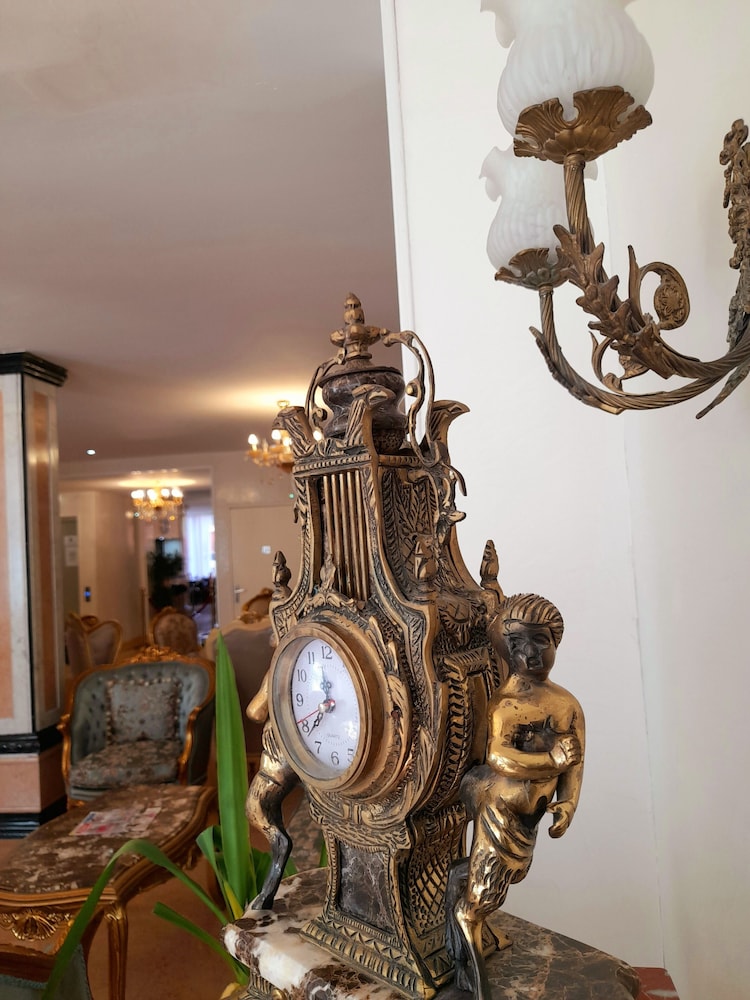 Hotel Royal 5