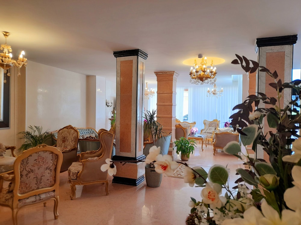 Hotel Royal 13