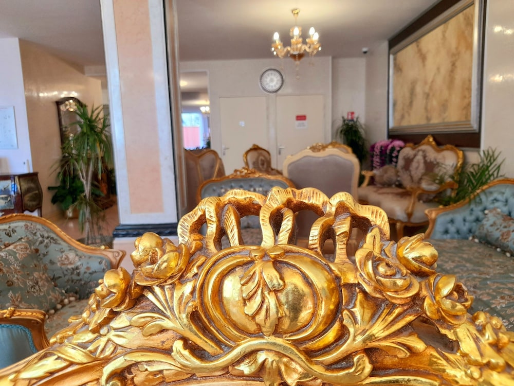 Hotel Royal 4
