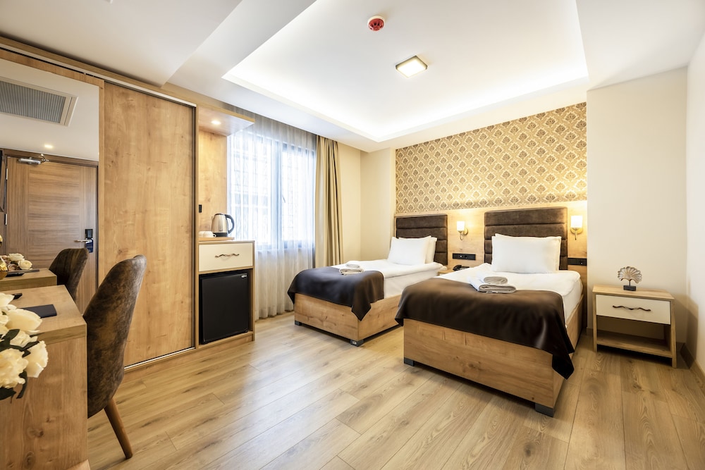 Emin Palace Hotel 12