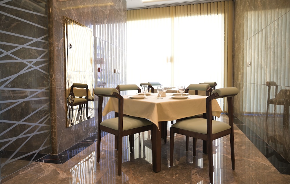 Garden City Hotel Dubai 21