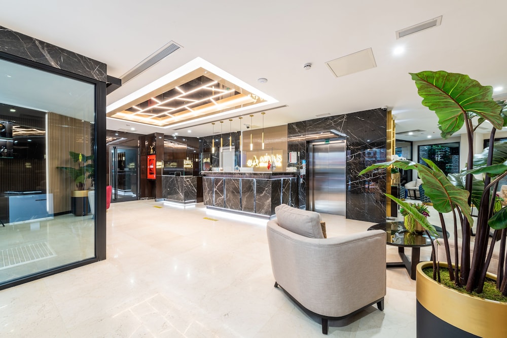 Aprilis Deluxe Hotel 4