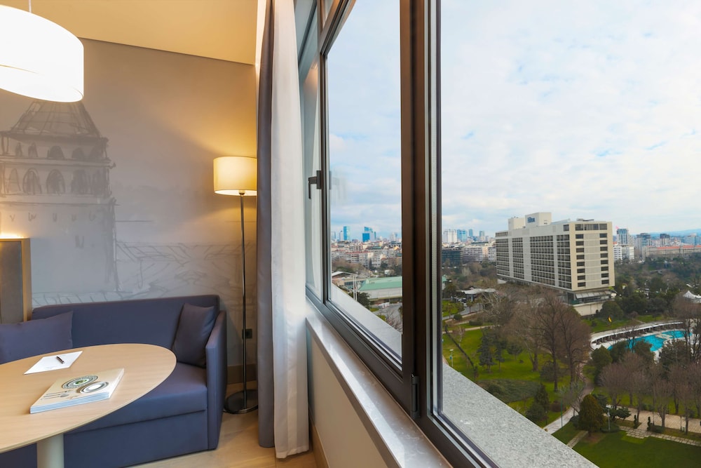 Radisson Hotel İstanbul Harbiye 6