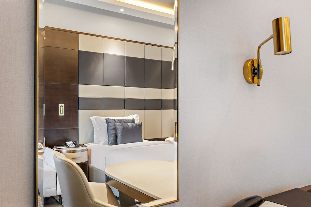 Ramee Dream Hotel Downtown 24