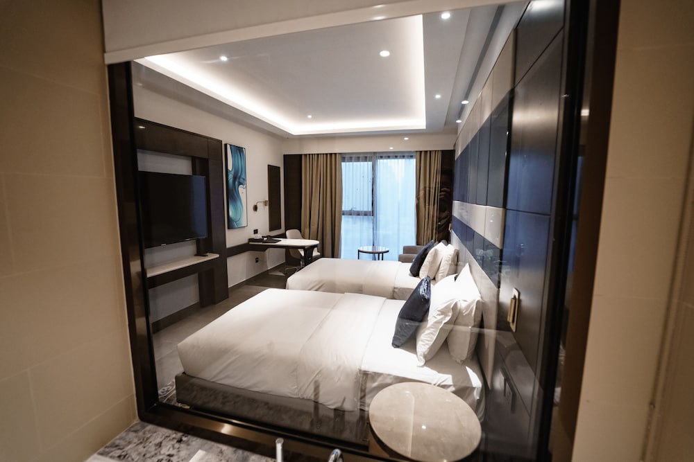 Ramee Dream Hotel Downtown 6