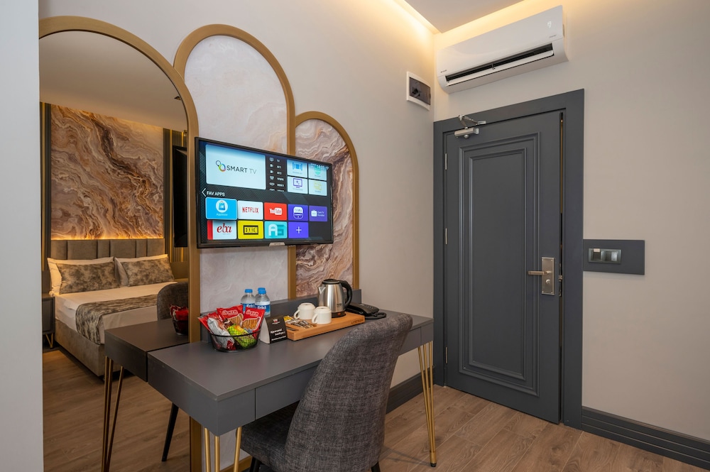 World Class Airport Hotel 8